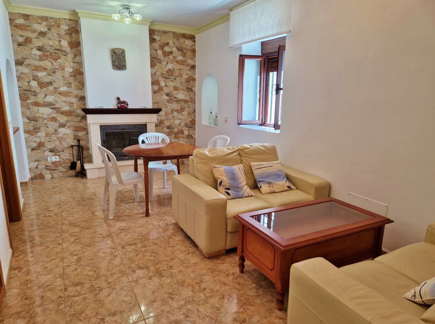 Casa de 5 habitaciones en Viñuela en venta - 229.000 € (Ref: 7657256)