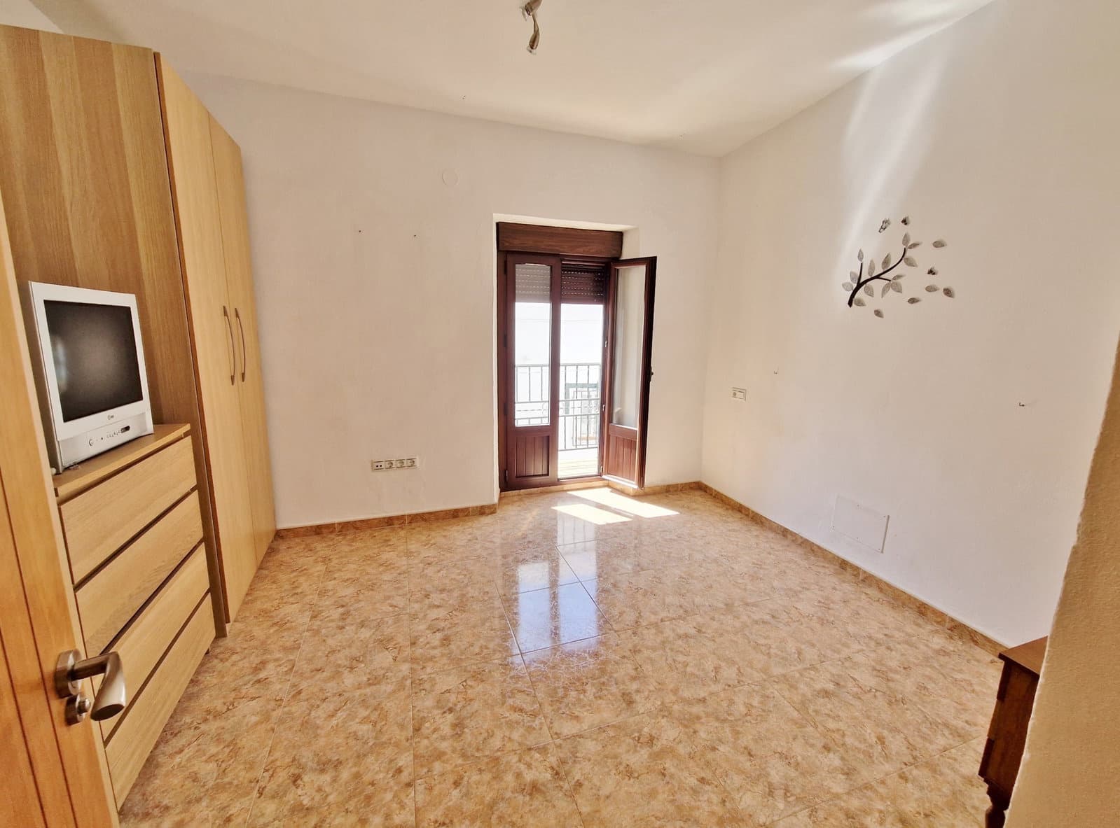 Casa de 5 habitaciones en Viñuela en venta - 229.000 € (Ref: 7657256)