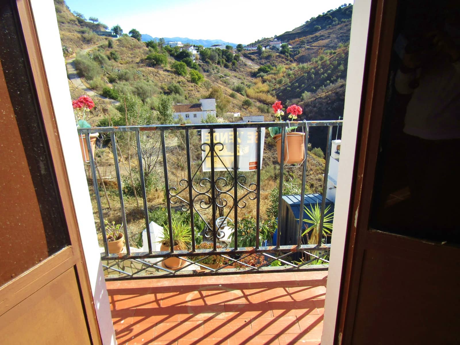 2 bedroom Finca/Country House for sale in Los Romanes, Viñuela €