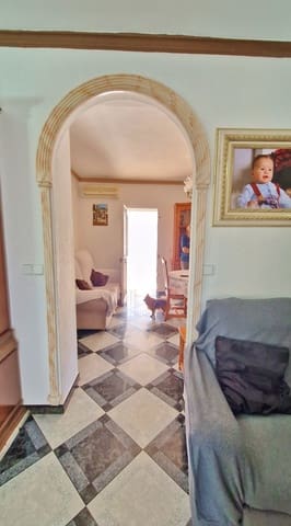 6 makuuhuone Omakotitalo myytävänä paikassa Pasada de Granadillo, Canillas de Aceituno mukana 
autotalli - 137 000 € (Ref: 7992827)