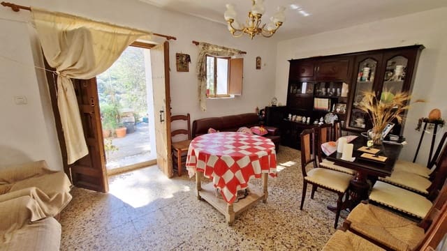 5 sovrum Lägenhet till salu i Comares - 259 000 € (Ref: 8159275)