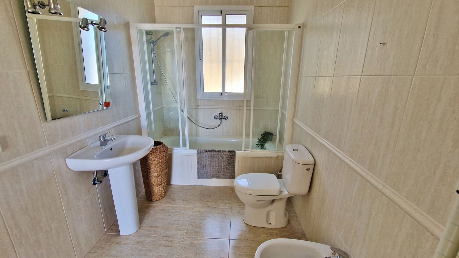 4 soveværelse Finca/Landehus til salg i Colmenar - € 299.995 (Ref: 8159276)