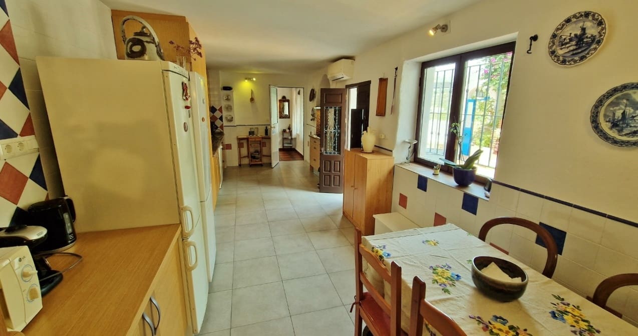 4 sypialnia Finka/Dom wiejski na sprzedaż w Triana - 280 000 € (Ref: 8251674)