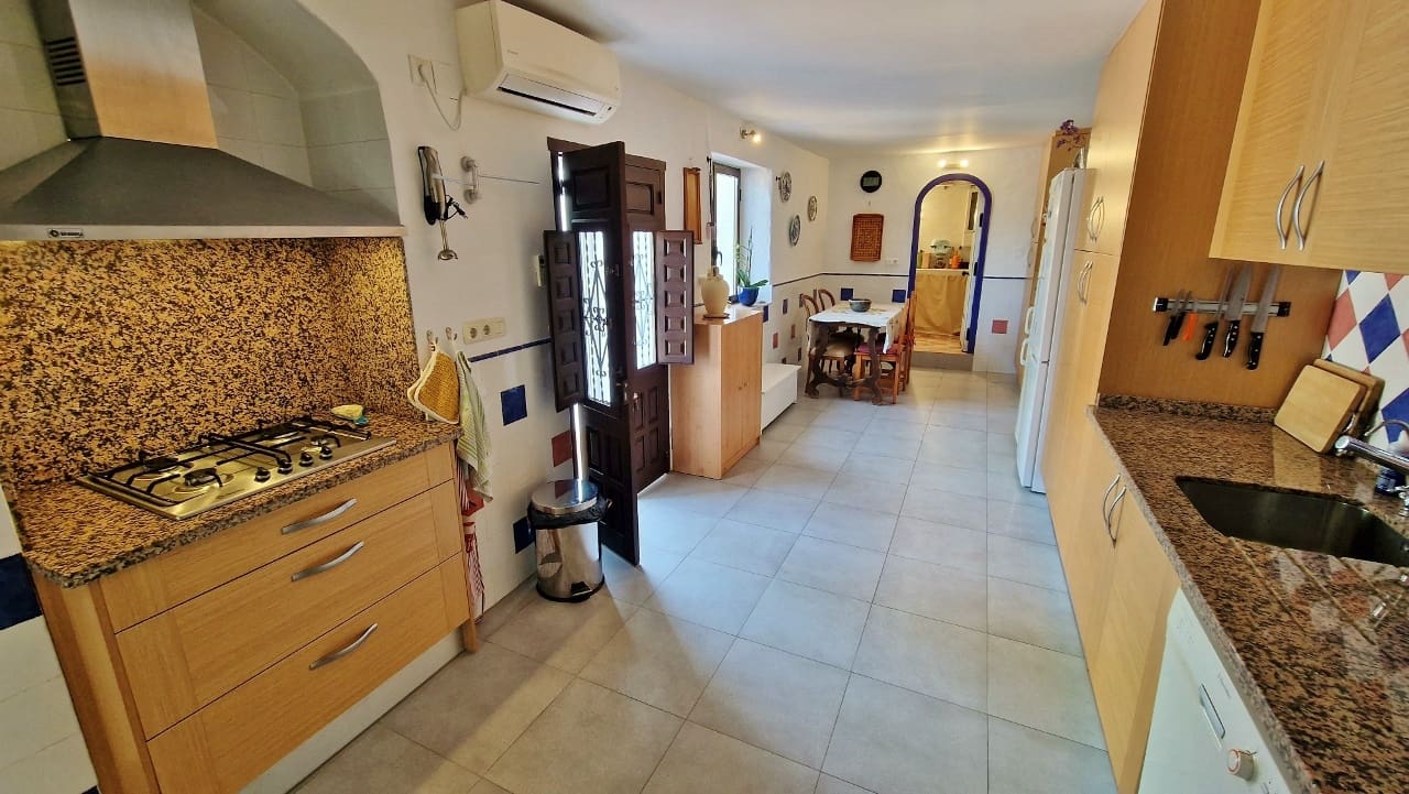 4 sypialnia Finka/Dom wiejski na sprzedaż w Triana - 280 000 € (Ref: 8251674)