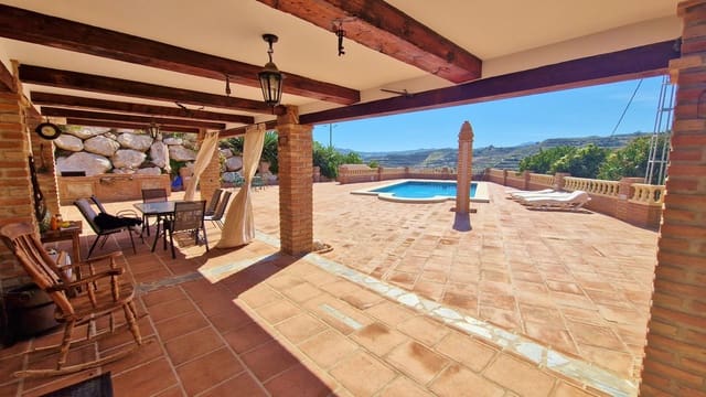 5 quarto Quinta/Casa Rural para venda em Vélez-Málaga com piscina garagem - 695 000 € (Ref: 8372323)