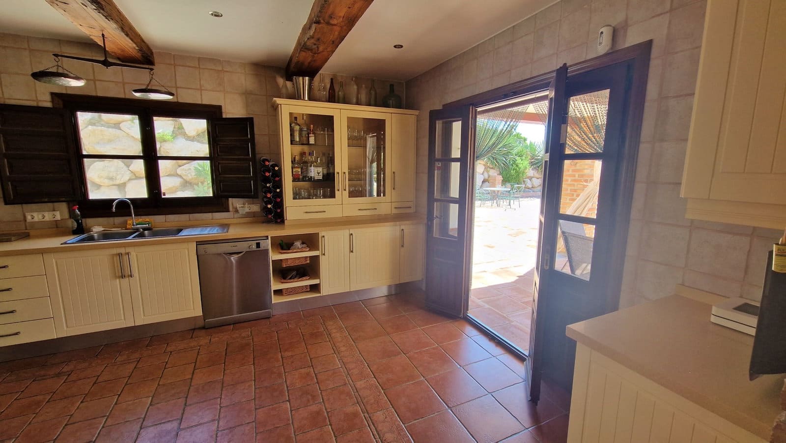 5 sovrum Finca/Hus på landet till salu i Velez-Malaga med pool garage - 695 000 € (Ref: 8372323)