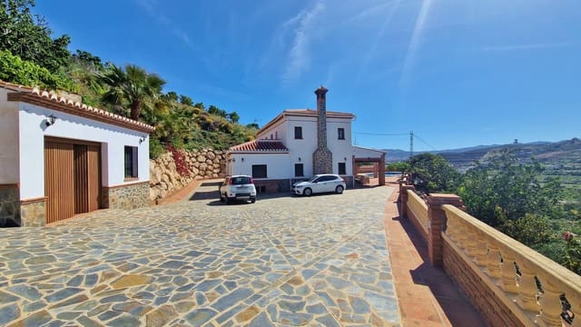 5 quarto Quinta/Casa Rural para venda em Vélez-Málaga com piscina garagem - 695 000 € (Ref: 8372323)
