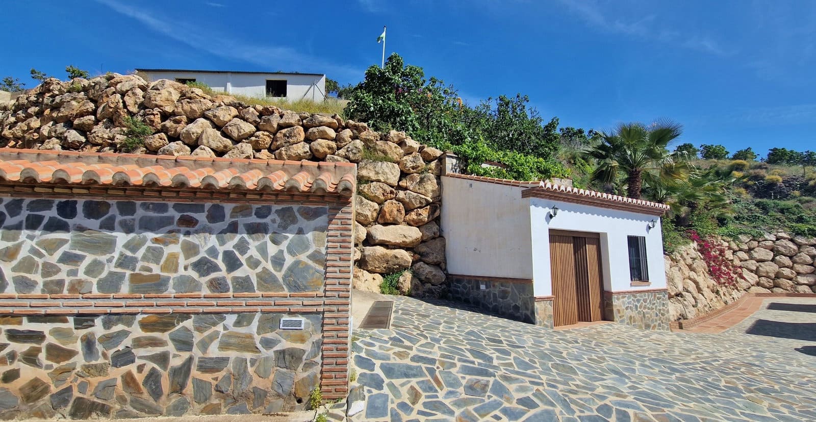 5 sovrum Finca/Hus på landet till salu i Velez-Malaga med pool garage - 695 000 € (Ref: 8372323)