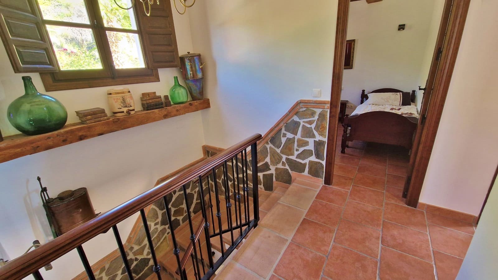 5 sovrum Finca/Hus på landet till salu i Velez-Malaga med pool garage - 695 000 € (Ref: 8372323)