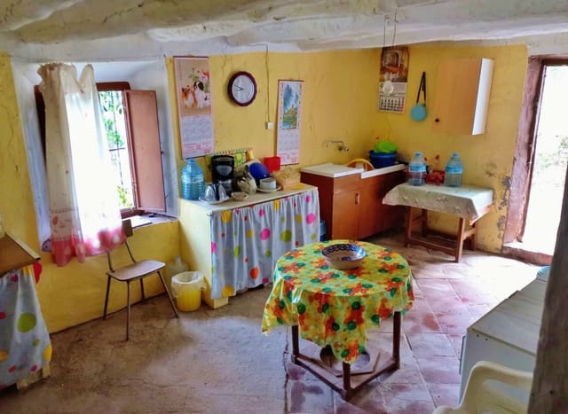 4 sovrum Finca/Hus på landet till salu i Comares - 36 000 € (Ref: 8402504)