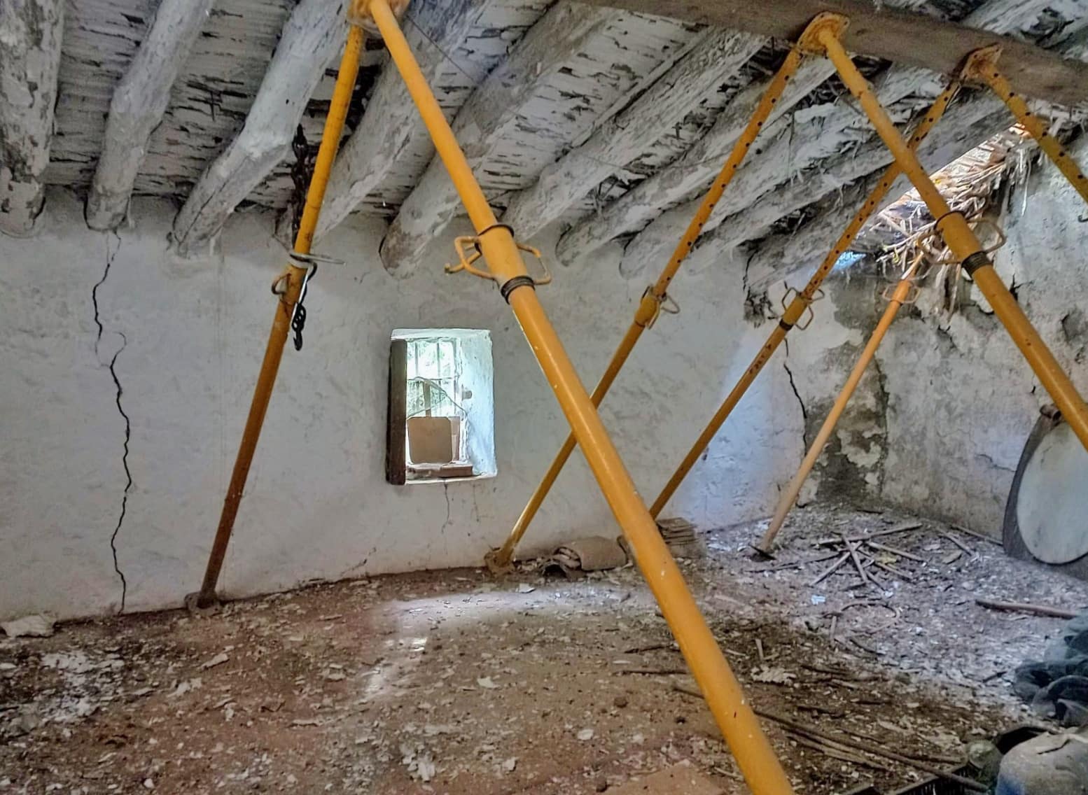 4 sypialnia Finka/Dom wiejski na sprzedaż w Comares - 36 000 € (Ref: 8402504)