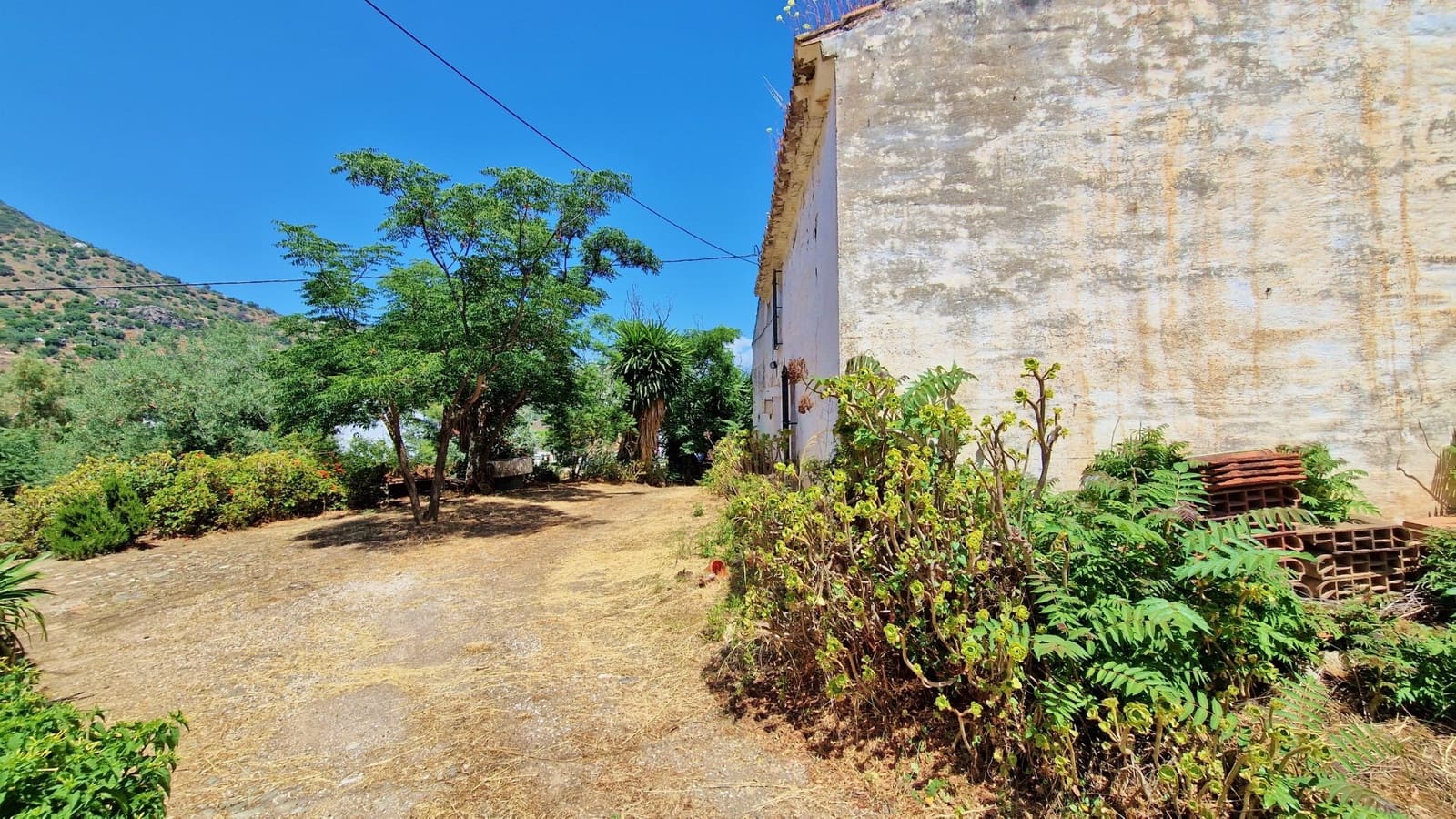 4 sypialnia Finka/Dom wiejski na sprzedaż w Comares - 36 000 € (Ref: 8402504)