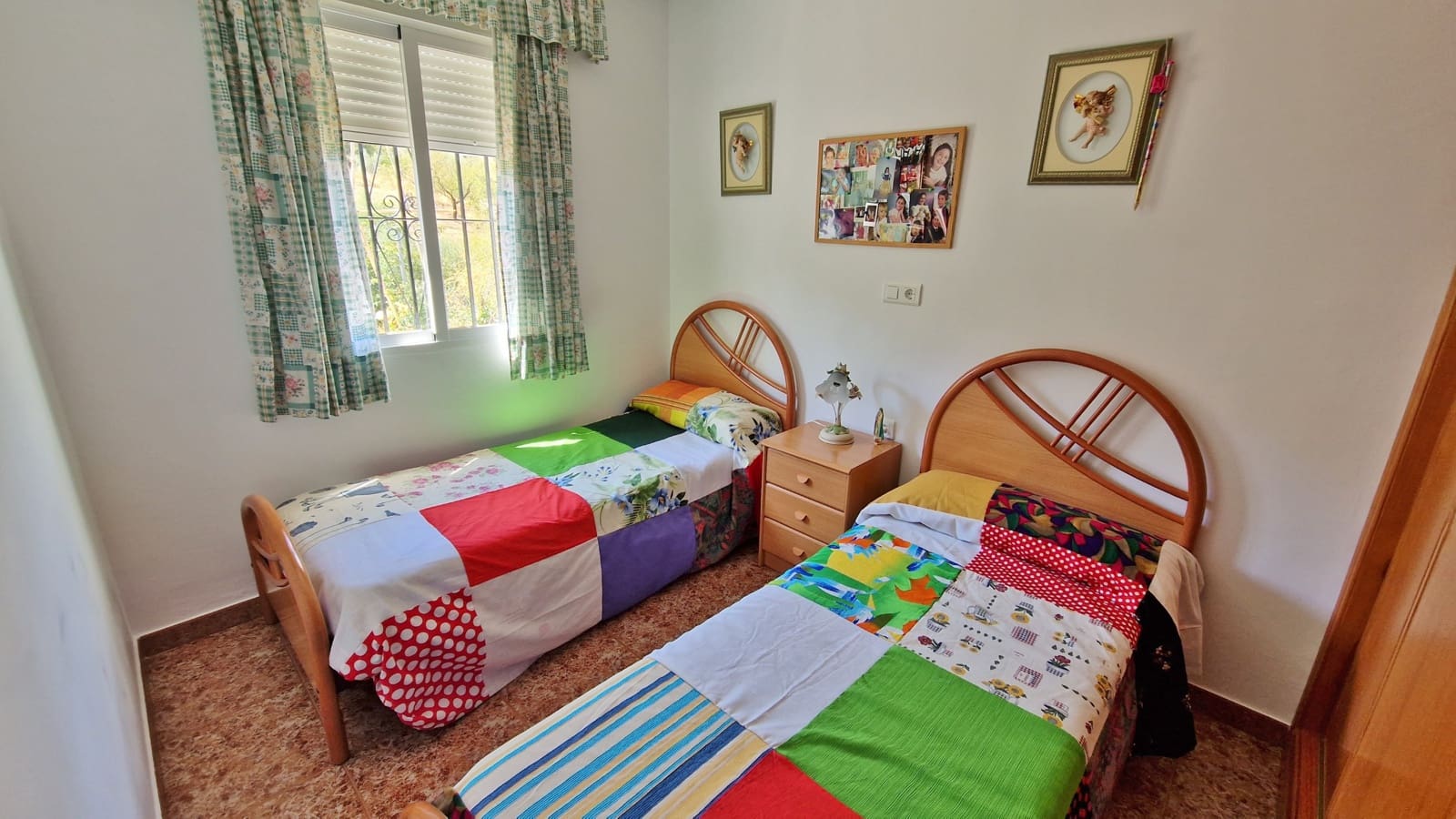 4 soveværelse Finca/Landehus til salg i Comares med swimmingpool garage - € 295.000 (Ref: 8515730)