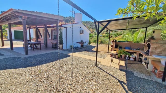 4 sovrum Finca/Hus på landet till salu i Comares med pool garage - 295 000 € (Ref: 8515730)