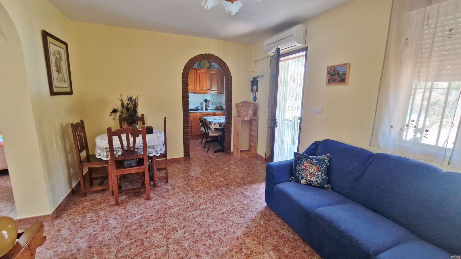 4 soveværelse Finca/Landehus til salg i Comares med swimmingpool garage - € 295.000 (Ref: 8515730)