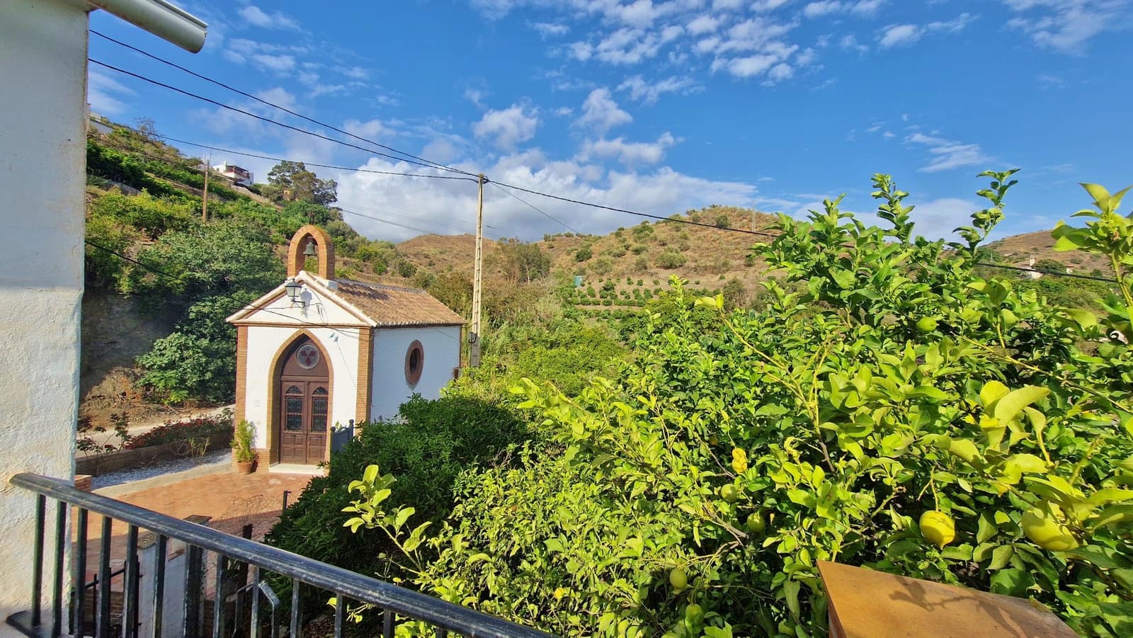 2 bedroom Finca/Country House for sale in Vinuela - € 210,000 (Ref: 8558880)