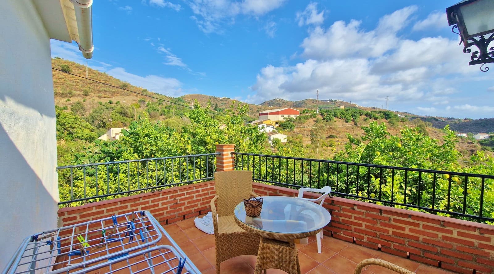 2 bedroom Finca/Country House for sale in Vinuela - € 210,000 (Ref: 8558880)