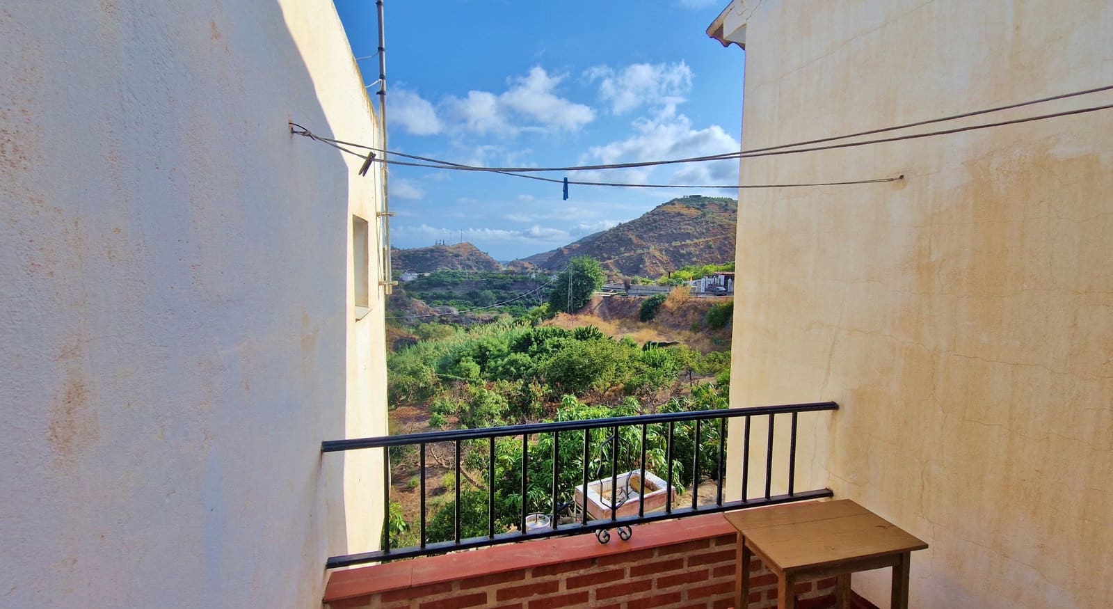 2 bedroom Finca/Country House for sale in Vinuela - € 210,000 (Ref: 8558880)