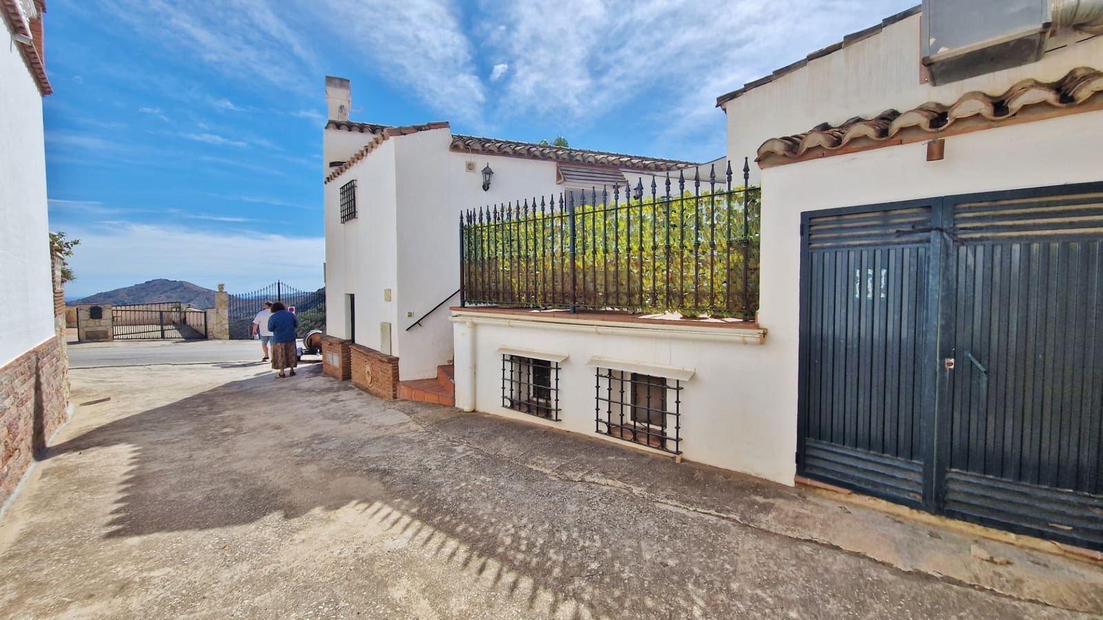 4 soveværelse Byhus til salg i Comares - € 550.000 (Ref: 8600623)