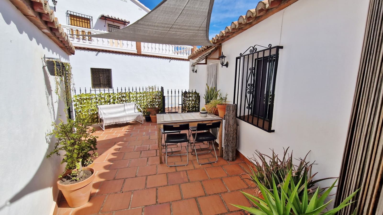 4 soveværelse Byhus til salg i Comares - € 550.000 (Ref: 8600623)