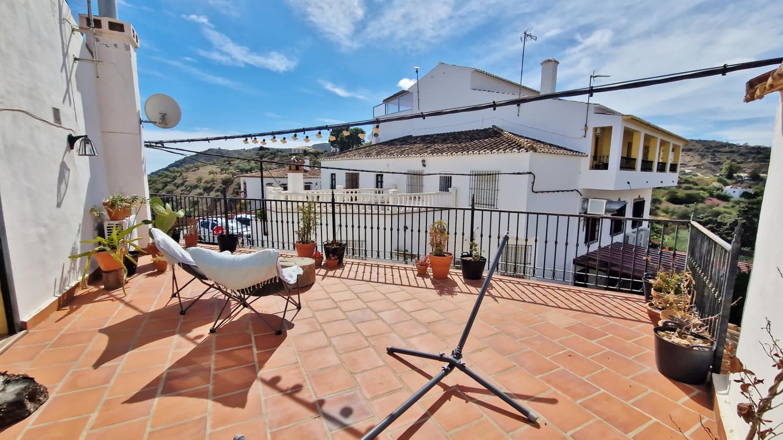 4 soveværelse Byhus til salg i Comares - € 550.000 (Ref: 8600623)