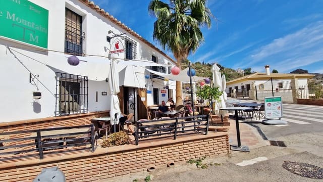 4 soverom Hus til salgs i Comares - € 485 000 (Ref: 8600623)
