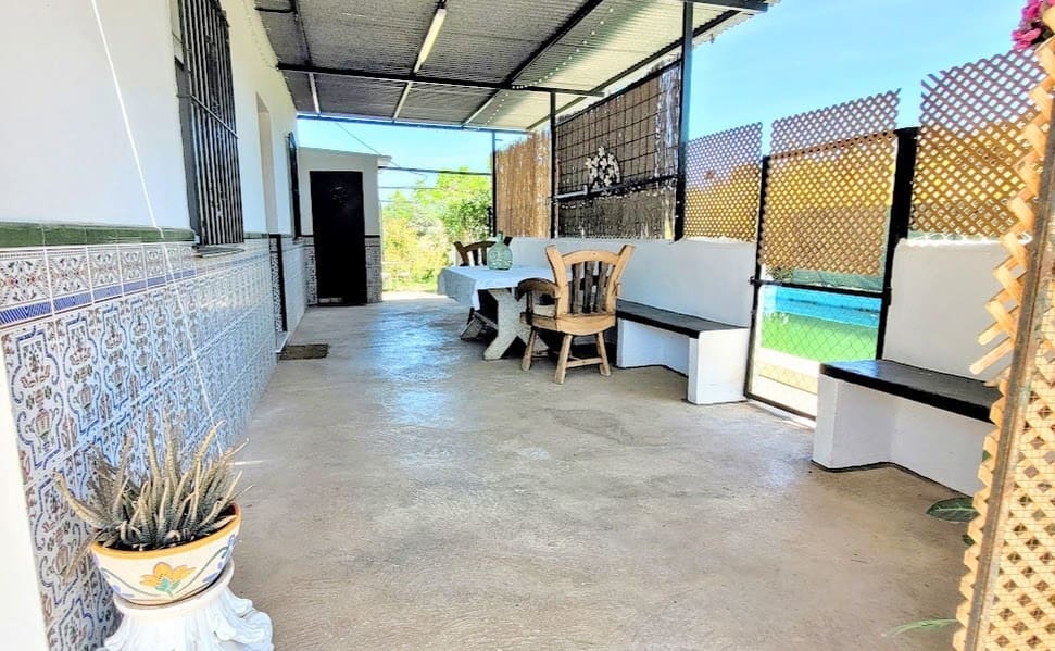 2 soveværelse Finca/Landehus til salg i Coin med garage - € 329.000 (Ref: 8669156)