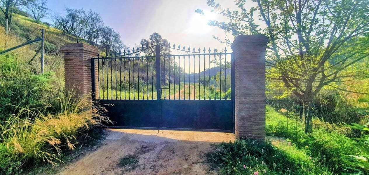 2 soveværelse Finca/Landehus til salg i Coin med garage - € 329.000 (Ref: 8669156)