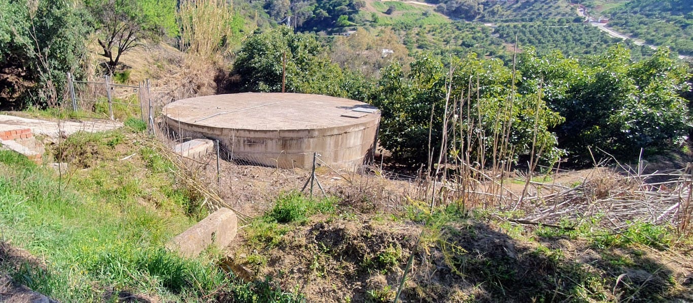 2 soveværelse Finca/Landehus til salg i Coin med garage - € 329.000 (Ref: 8669156)