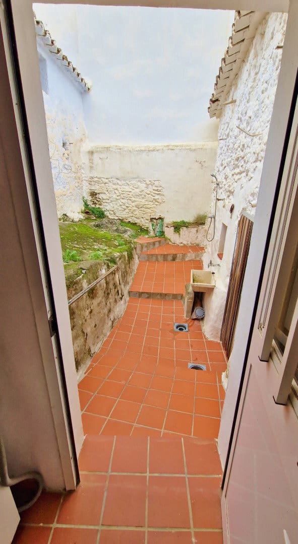 Casa de 3 habitaciones en Canillas de Aceituno en venta - 86.000 € (Ref: 8675248)