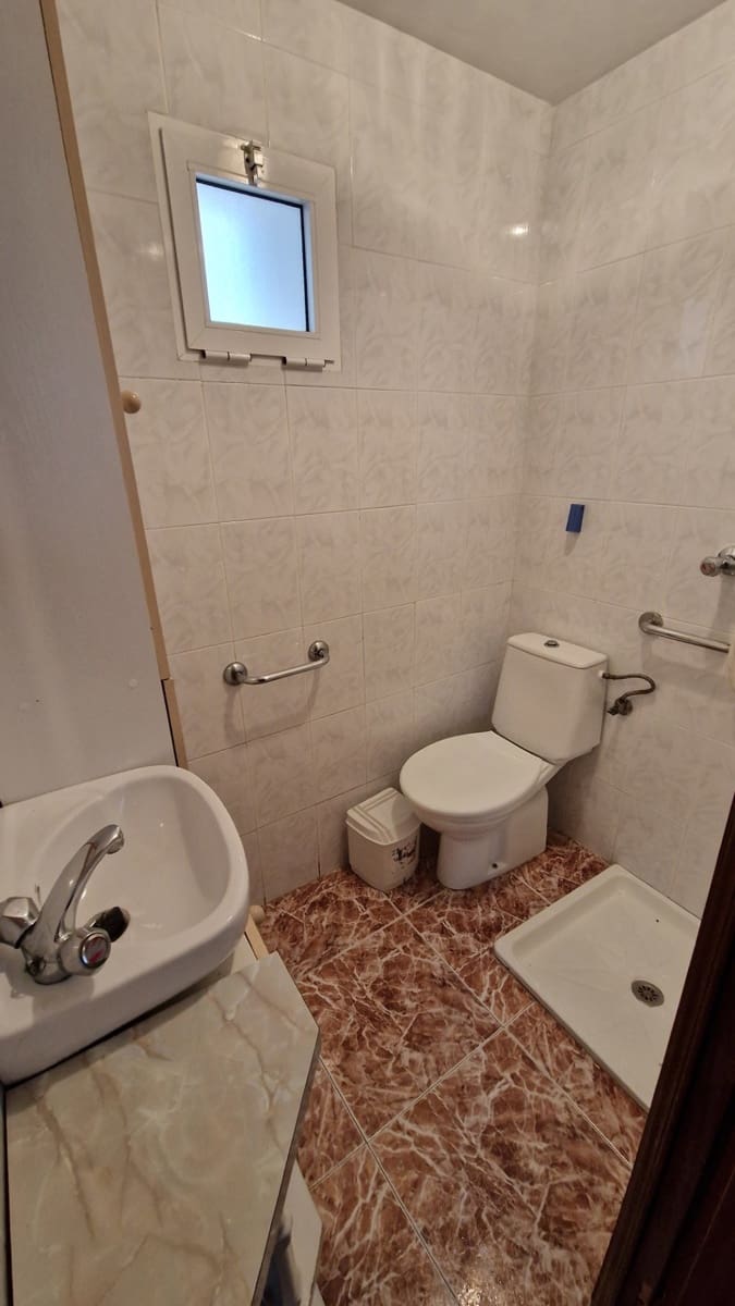 Casa de 3 habitaciones en Canillas de Aceituno en venta - 86.000 € (Ref: 8675248)
