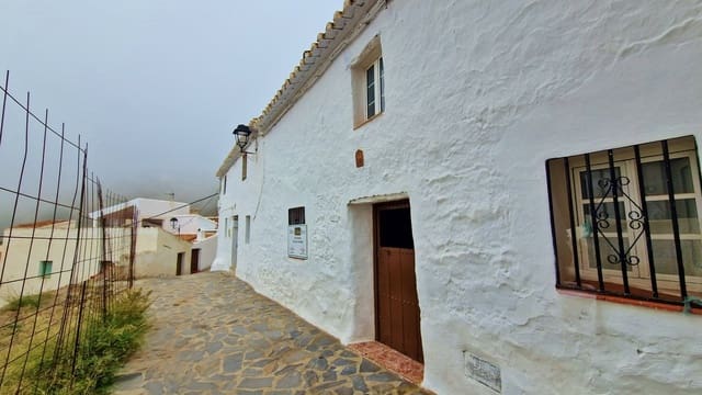 3 bedroom Townhouse for sale in Canillas de Aceituno - € 86,000 (Ref: 8675248)