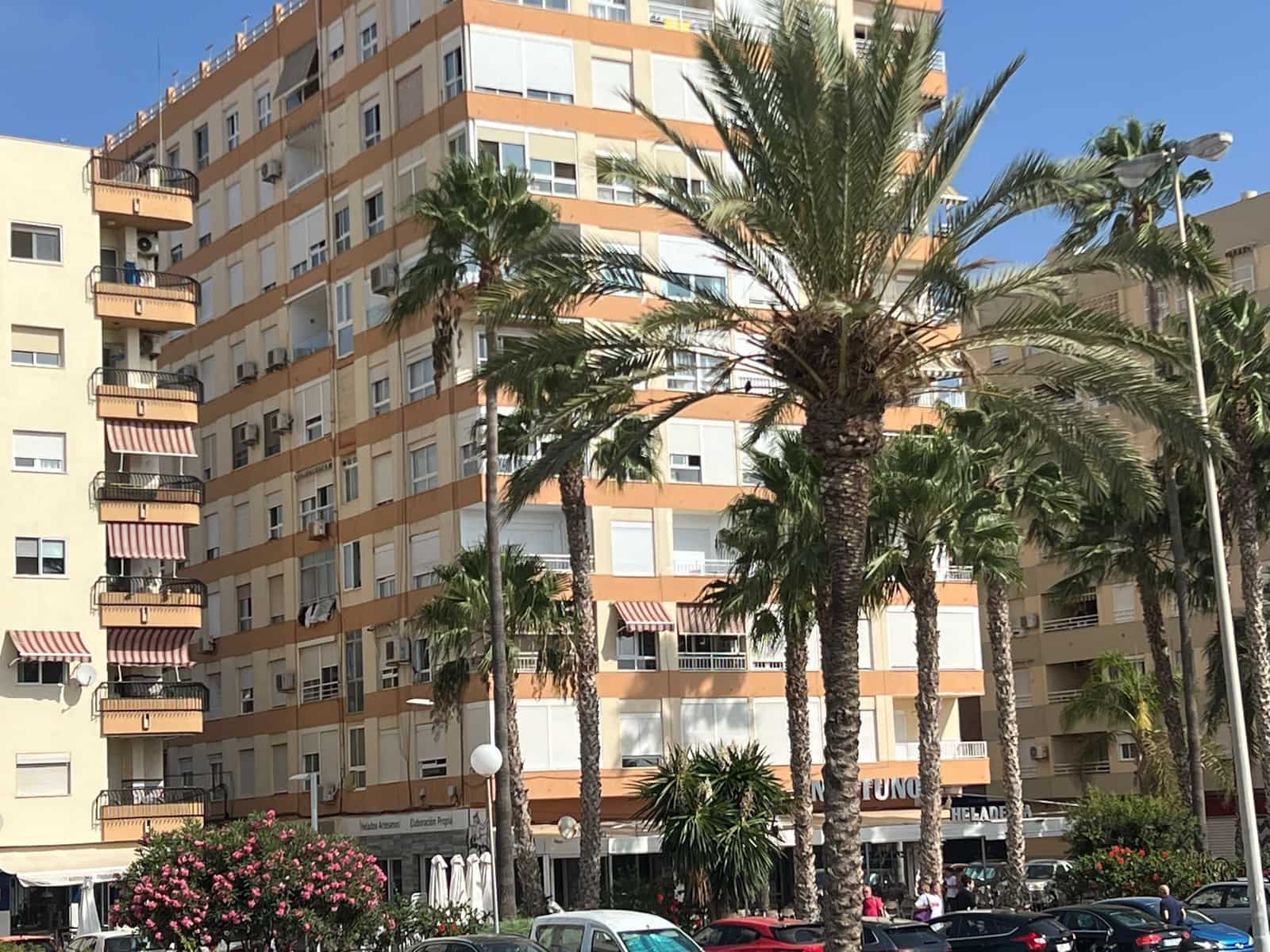 2 quarto Apartamento para arrendar em Torre del Mar - 1 090 € (Ref: 8683779)
