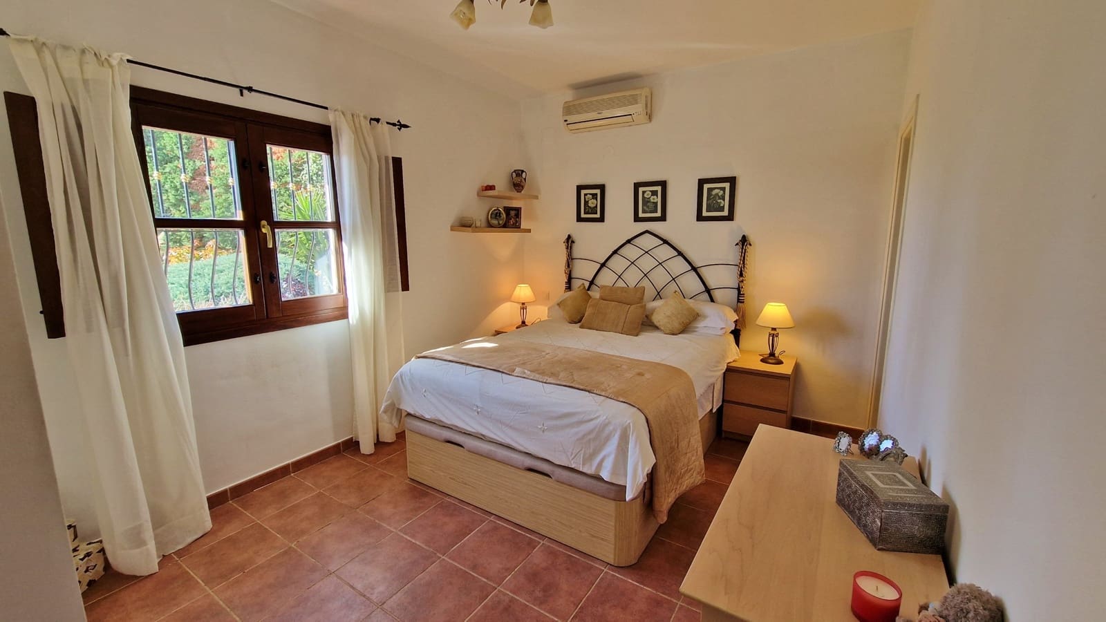 3 soveværelse Finca/Landehus til salg i Benamargosa - € 350.000 (Ref: 8828213)