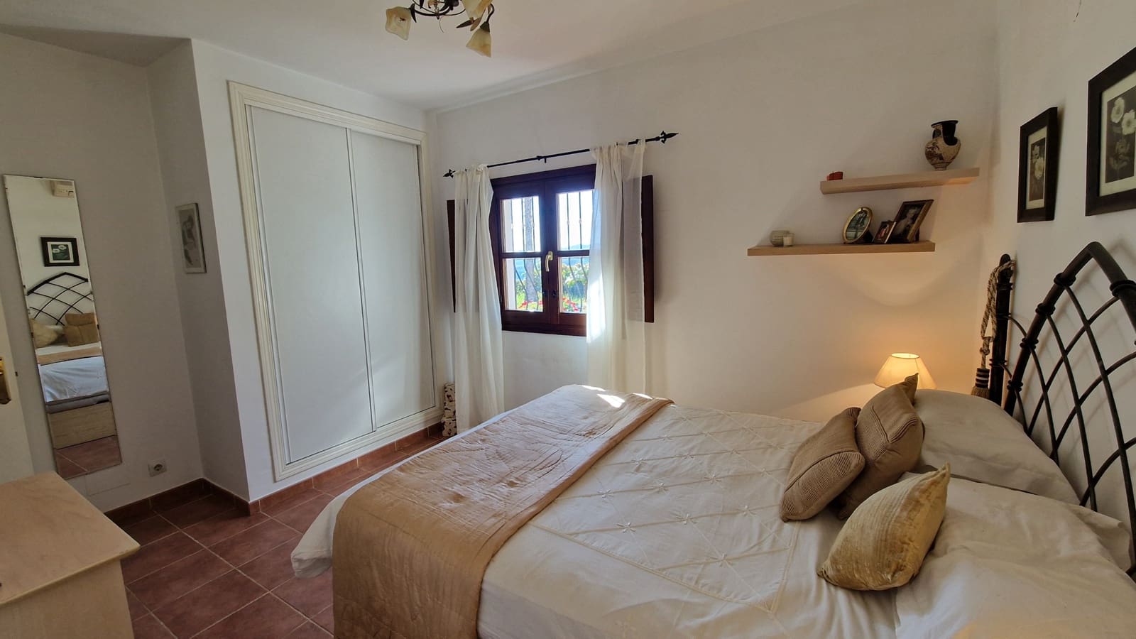 3 soveværelse Finca/Landehus til salg i Benamargosa - € 350.000 (Ref: 8828213)