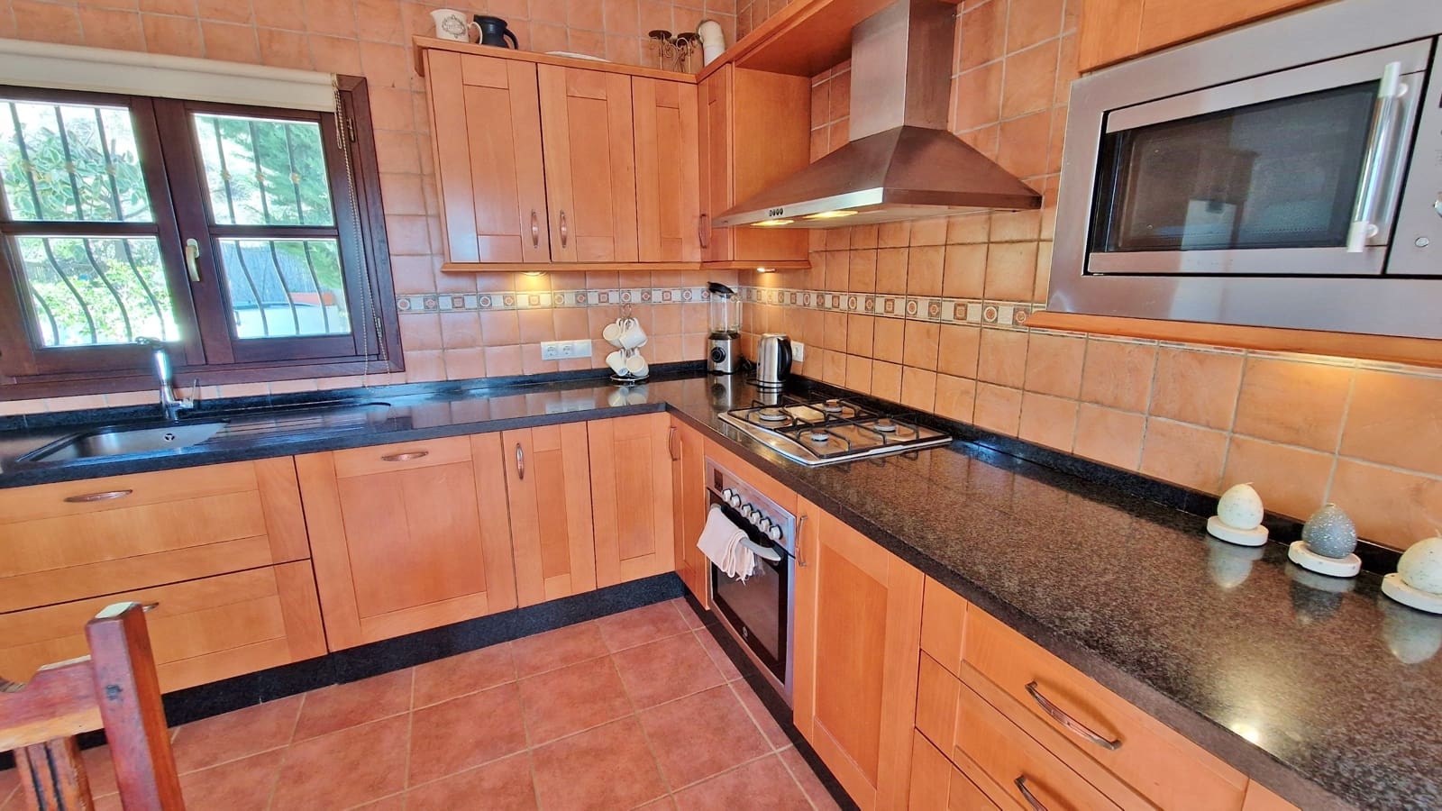 3 soveværelse Finca/Landehus til salg i Benamargosa - € 350.000 (Ref: 8828213)