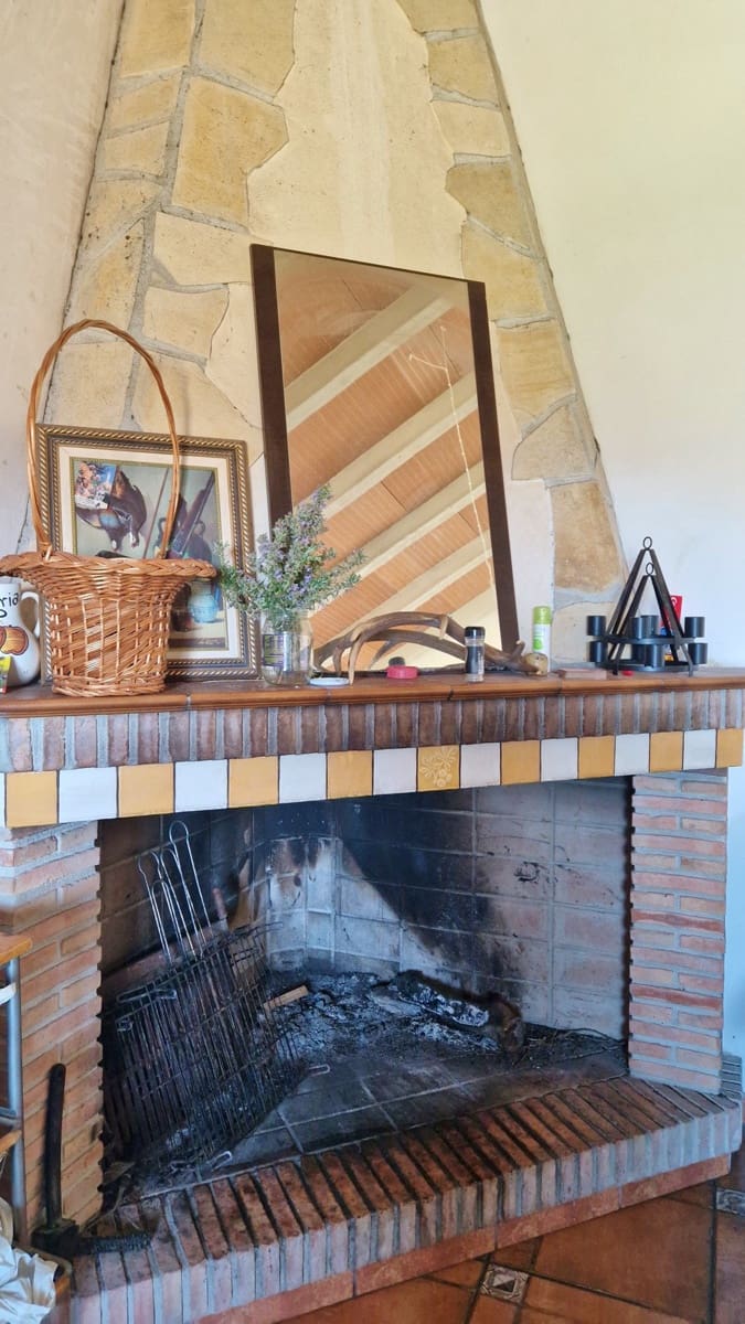 2 soveværelse Finca/Landehus til salg i Jayena - € 85.000 (Ref: 8971582)