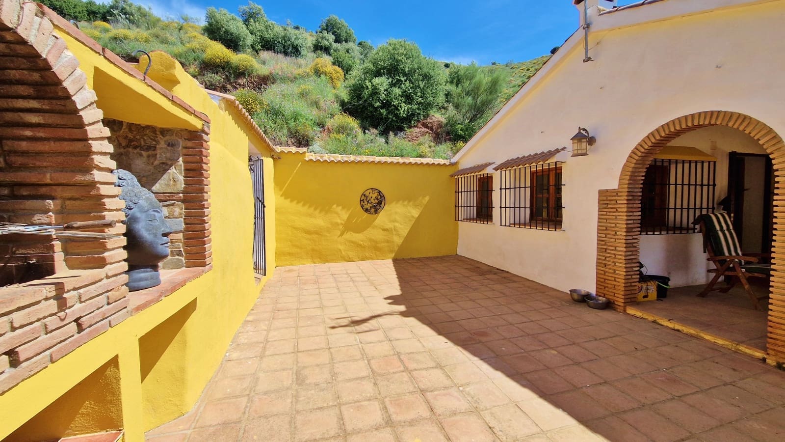 3 soveværelse Finca/Landehus til salg i Malaga by - € 375.000 (Ref: 9000400)