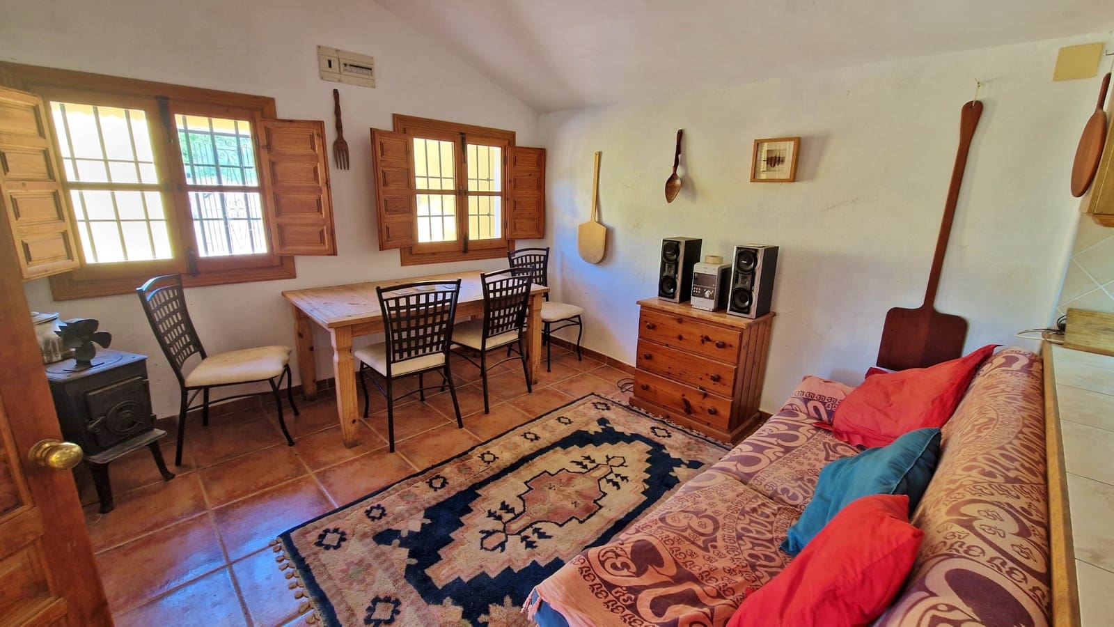 3 soveværelse Finca/Landehus til salg i Malaga by - € 375.000 (Ref: 9000400)