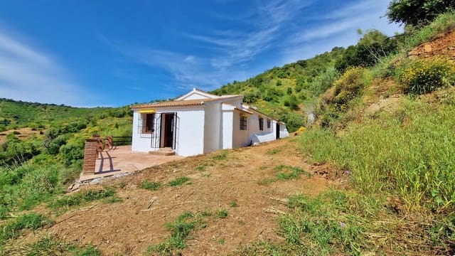 3 slaapkamer Finca/Landhuis te koop in Málaga stad - € 375.000 (Ref: 9000400)