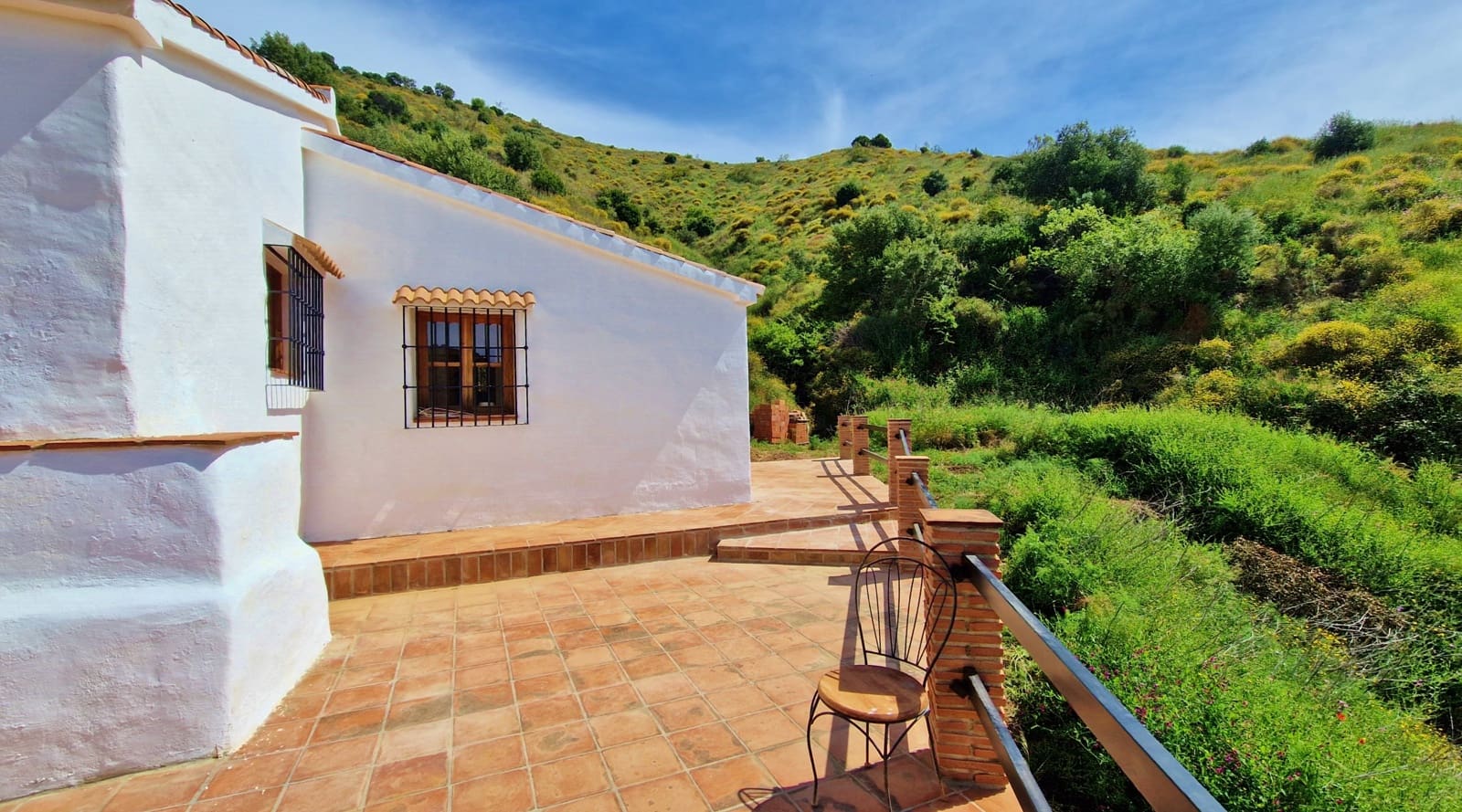 3 soveværelse Finca/Landehus til salg i Malaga by - € 375.000 (Ref: 9000400)