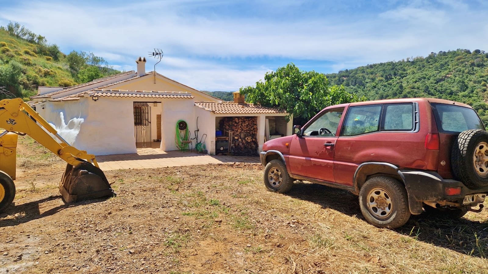3 soveværelse Finca/Landehus til salg i Malaga by - € 375.000 (Ref: 9000400)