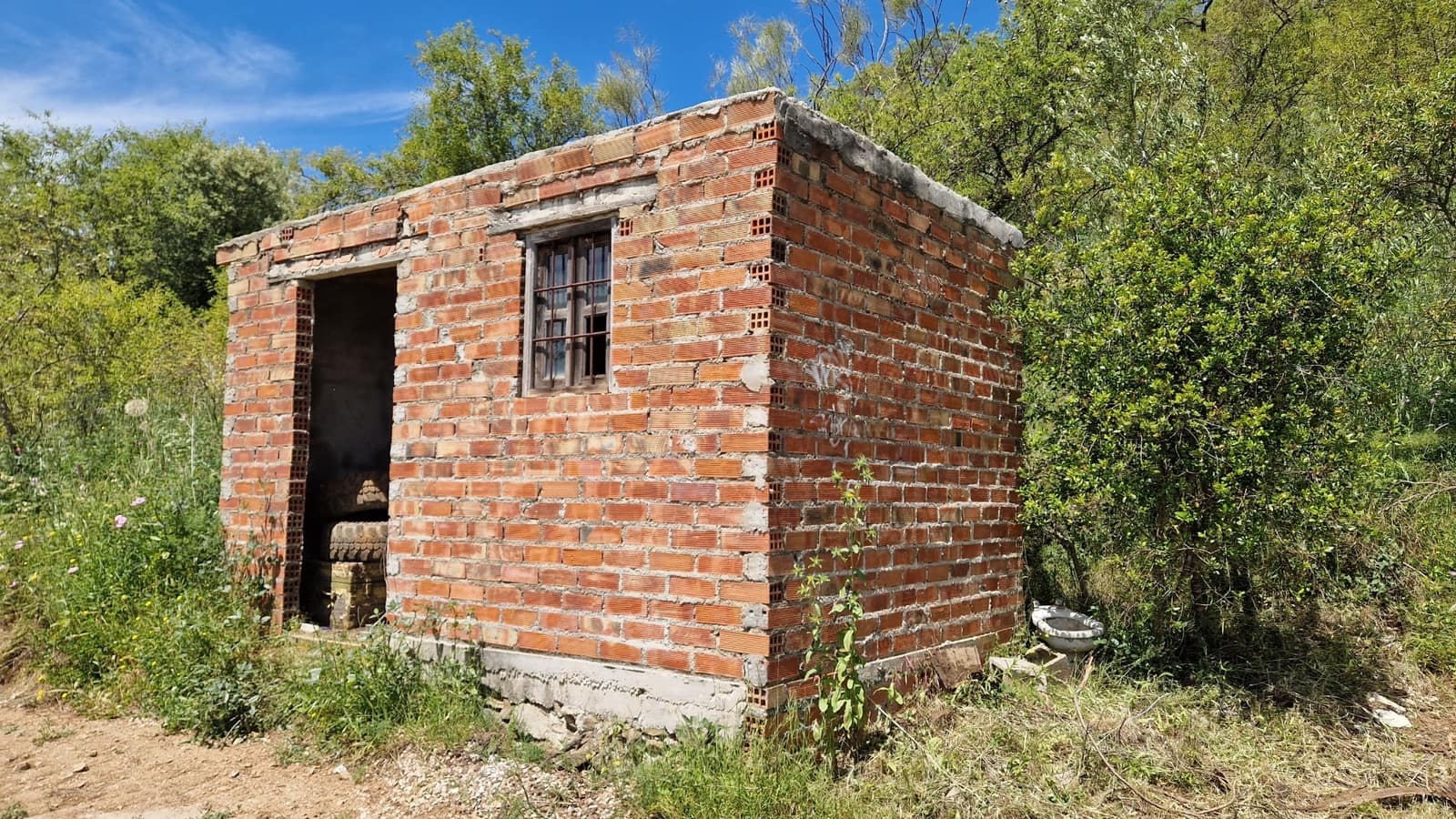 3 soveværelse Finca/Landehus til salg i Malaga by - € 375.000 (Ref: 9000400)