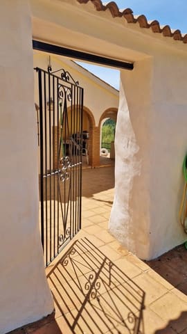 3 camera da letto Finca/Casa di Campagna in vendita in Olias, Malaga città - 375.000 € (Rif: 9000400)