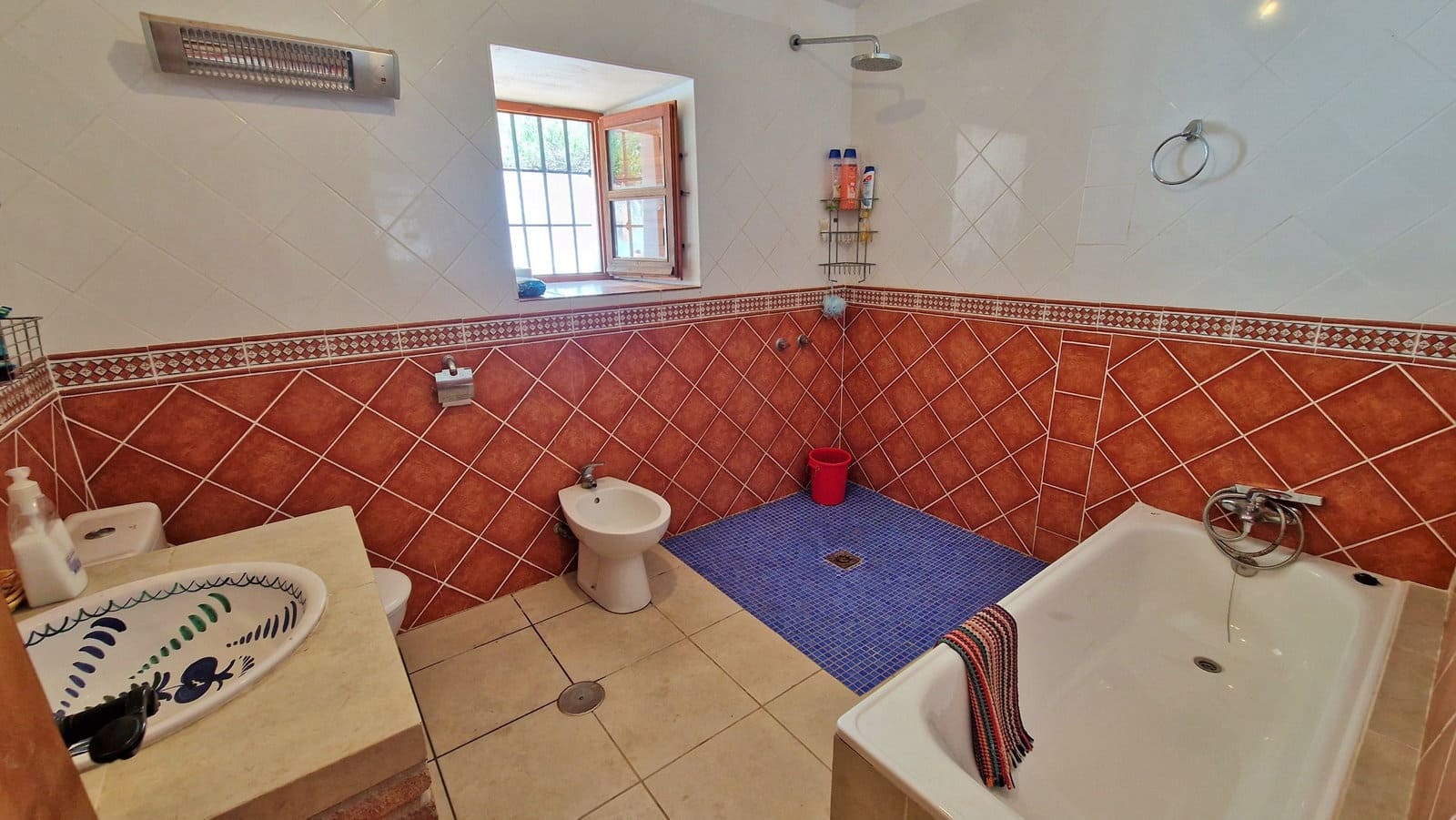 3 soverom Finca/Herregård til salgs i Malaga by - € 375 000 (Ref: 9000400)