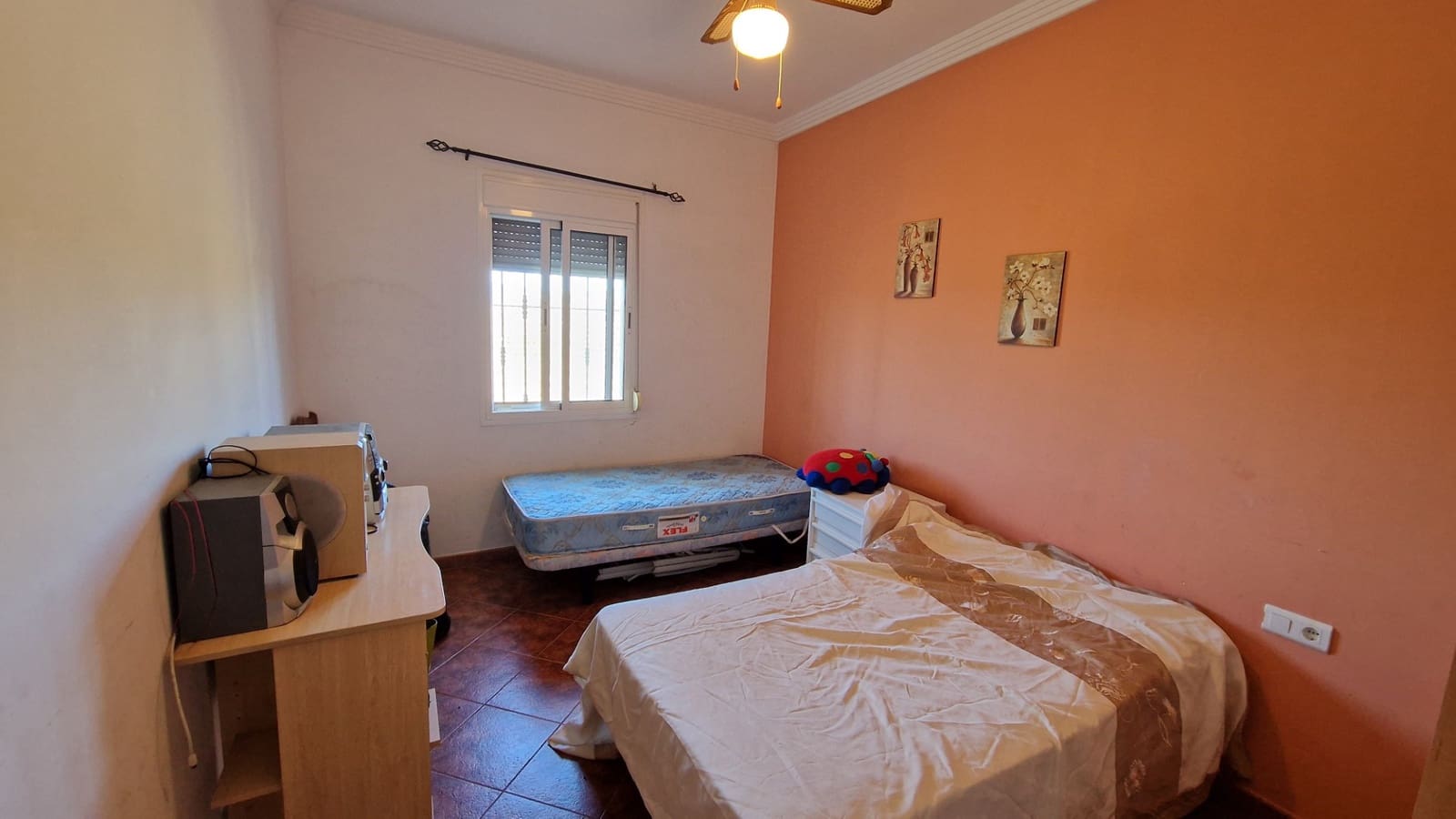 4 chambre Finca/Maison de Campagne à vendre à Velez-Malaga avec piscine - 310 000 € (Ref: 9013188)