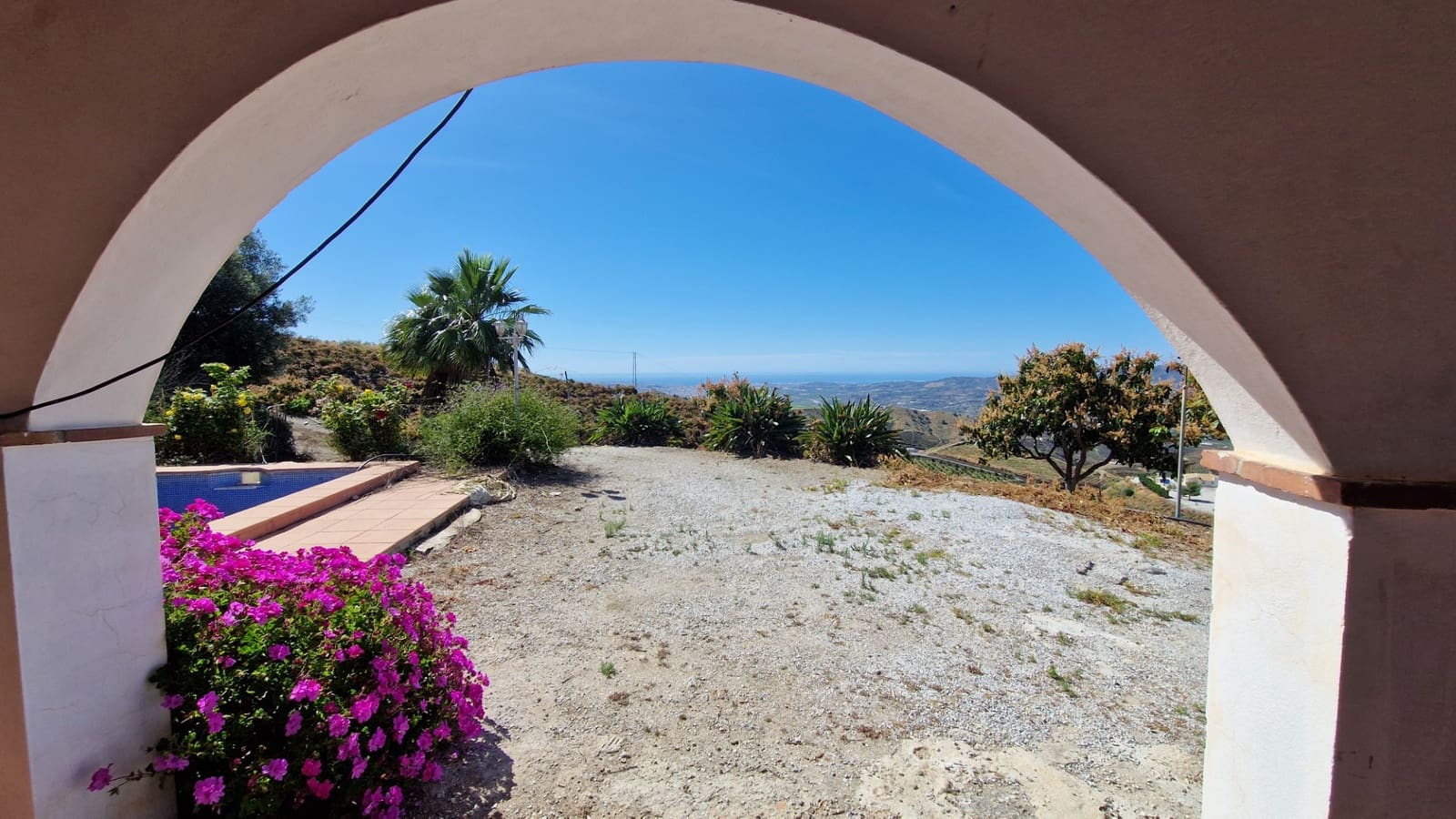 4 chambre Finca/Maison de Campagne à vendre à Velez-Malaga avec piscine - 310 000 € (Ref: 9013188)