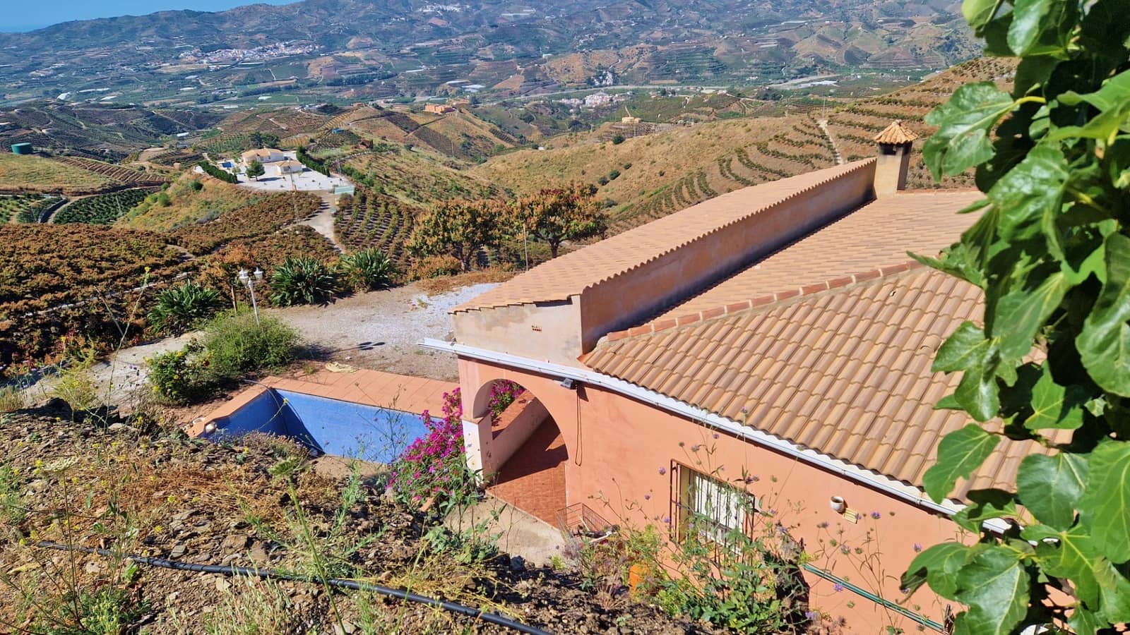 4 chambre Finca/Maison de Campagne à vendre à Velez-Malaga avec piscine - 310 000 € (Ref: 9013188)