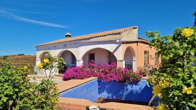 4 chambre Finca/Maison de Campagne à vendre à Vélez-Málaga avec piscine - 310 000 € (Ref: 9013188)