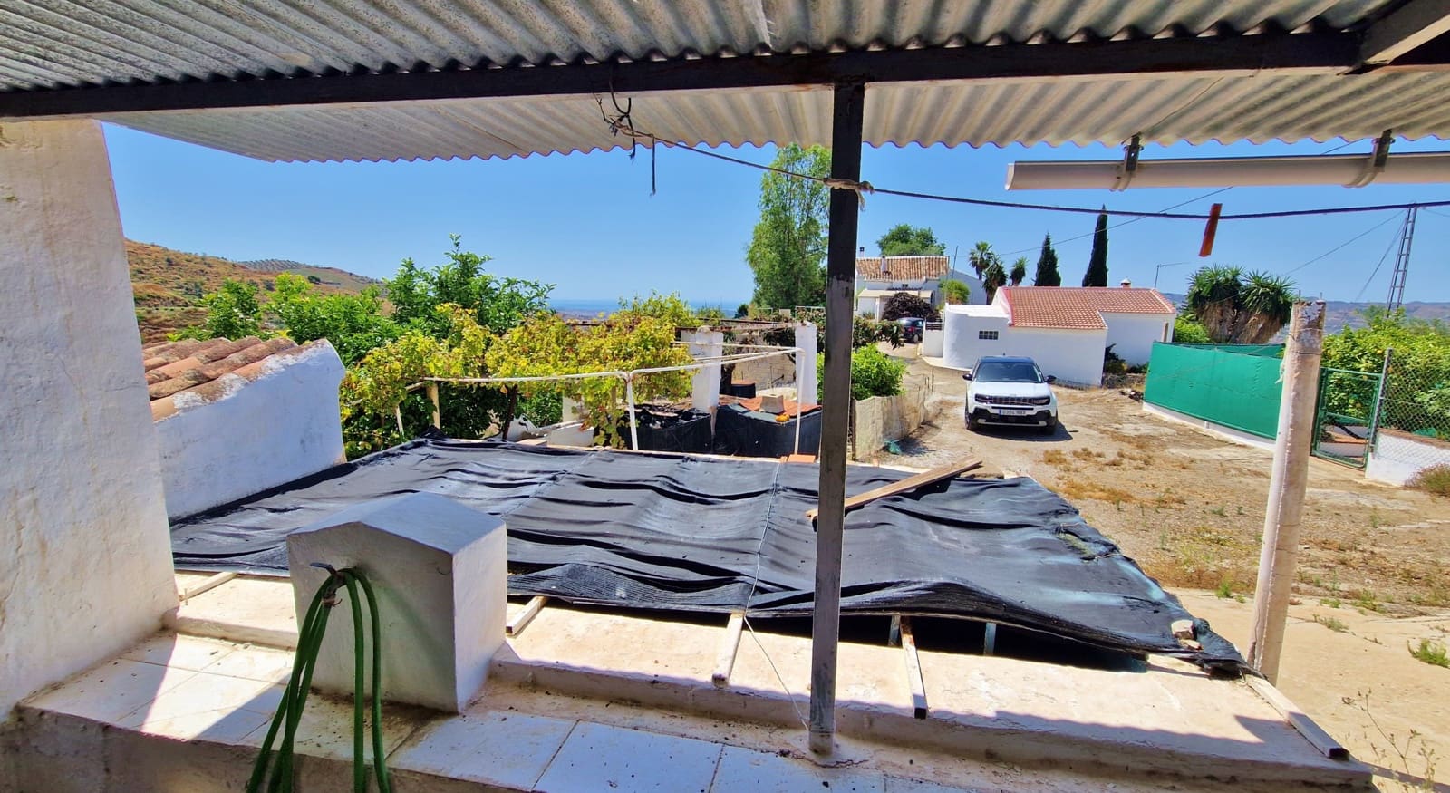 2 soveværelse Finca/Landehus til salg i Velez-Malaga med swimmingpool - € 149.000 (Ref: 9037886)